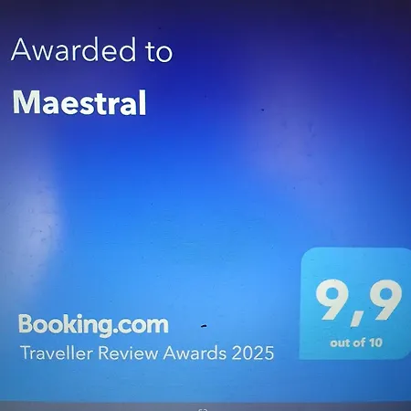 Apartamento Maestral
