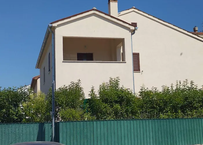 アパート Maestral